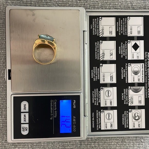 18k Gold Vintage Italian Ring with Aqua - Picture 15 of 15